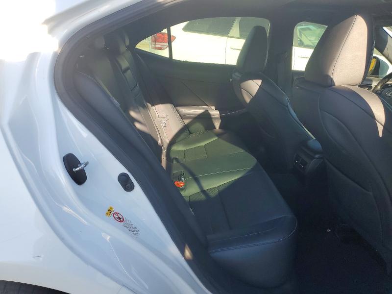 Photo 10 from auction – 2018 LEXUS IS with VIN JTHBA1D20J5081320