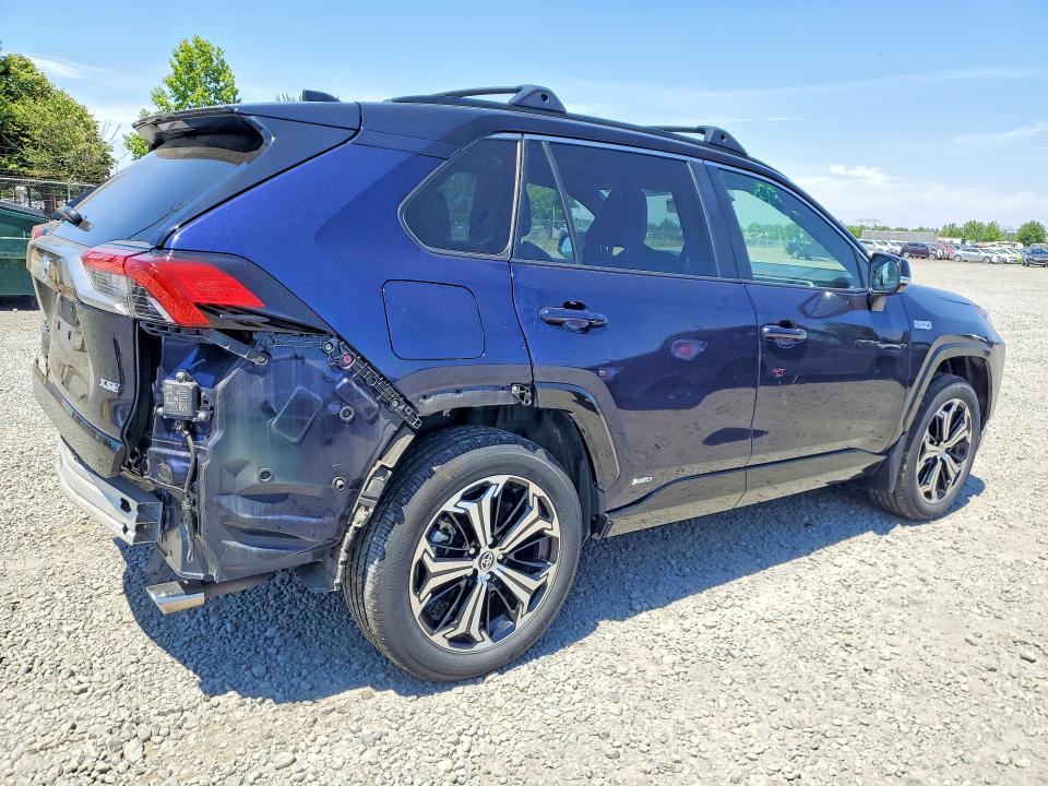 Photo 3 from auction – 2021 TOYOTA RAV4 PRIME with VIN JTMFB3FV0MD041901