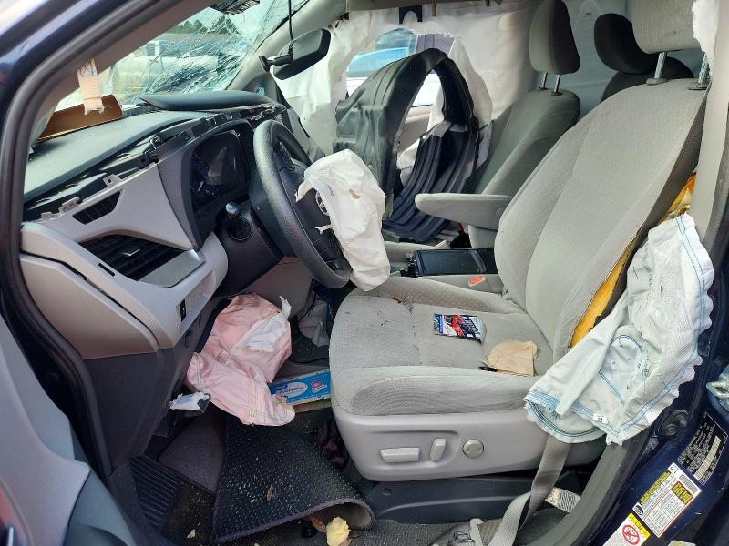 Photo 7 from auction – 2018 TOYOTA SIENNA with VIN 5TDKZ3DC4JS942667