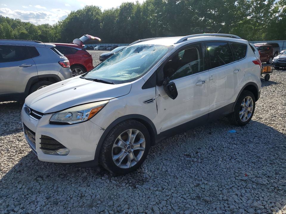 FORD ESCAPE 2014 with VIN 1FMCU0JXXEUE00107 - Photo from auction