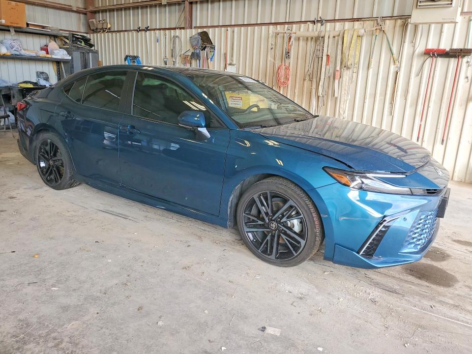Photo 4 from auction – 2026 TOYOTA CAMRY with VIN 4T1DAACK6TU695871
