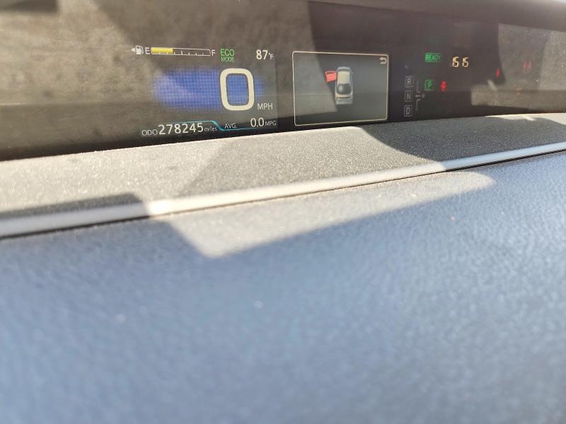 Photo 9 from auction – 2017 TOYOTA PRIUS with VIN JTDKARFU0H3048631