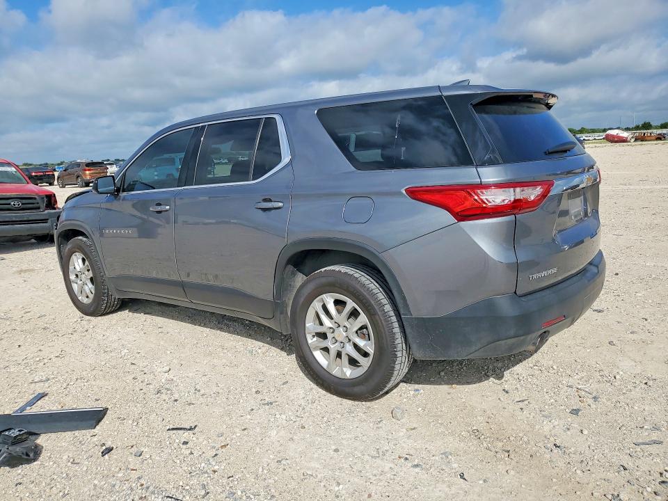 Photo 2 from auction – 2018 CHEVROLET TRAVERSE with VIN 1GNERFKW9JJ224029