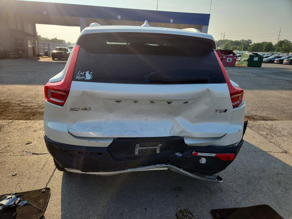 صورة رقم 6 من المزاد - 2021 VOLVO XC40 مع VIN YV4162UK8M2507262