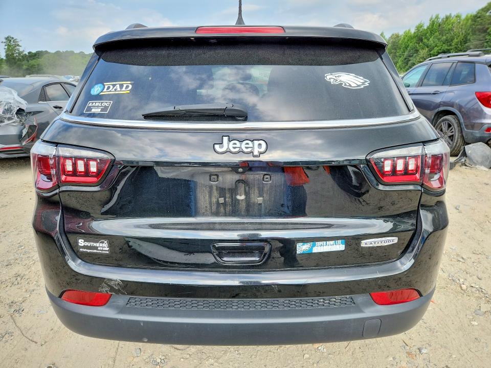 Photo 6 from auction – 2022 JEEP COMPASS with VIN 3C4NJCBB4NT138816