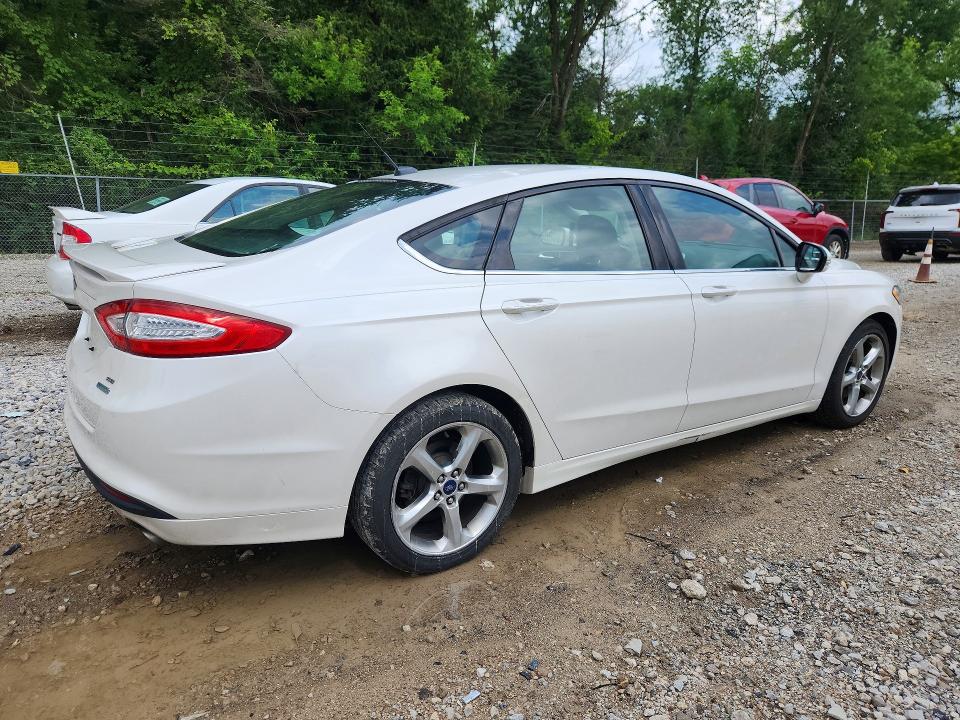 Photo 3 from auction – 2014 FORD FUSION with VIN 3FA6P0HD1ER162083