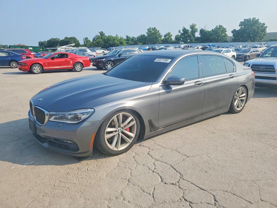BMW 750 2016 with VIN WBA7F2C52GG419305 - Photo from auction