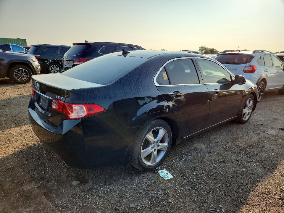 Photo 3 from auction – 2011 ACURA TSX with VIN JH4CU2F66BC015501