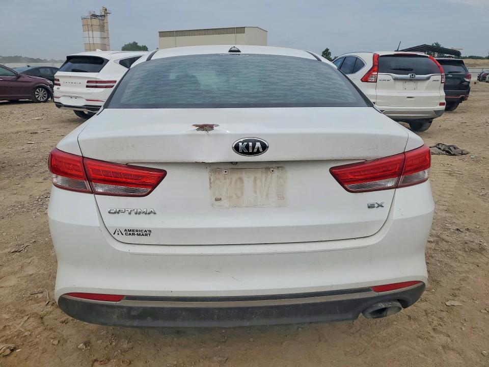 Фото 6 с аукциона – 2017 KIA OPTIMA с VIN 5XXGU4L38HG137973