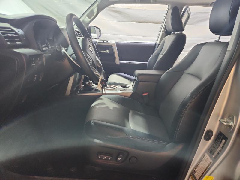 Photo 7 from auction – 2016 TOYOTA 4RUNNER with VIN JTEBU5JR9G5382125