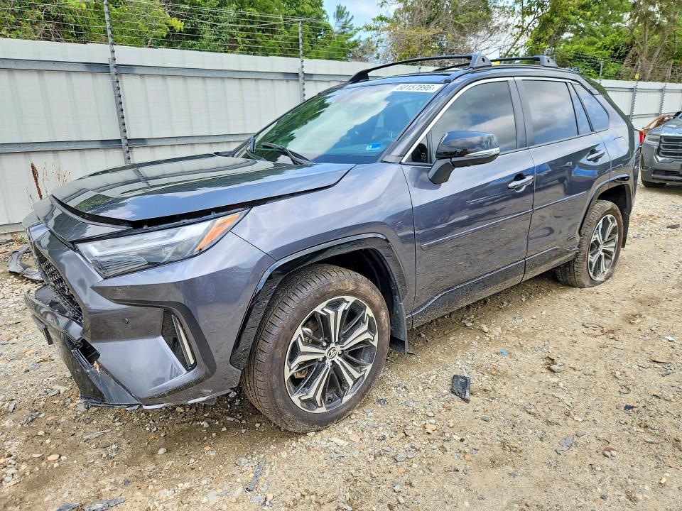 TOYOTA RAV4 2025 with VIN JTMFB3FV5SD255442 - Photo from auction
