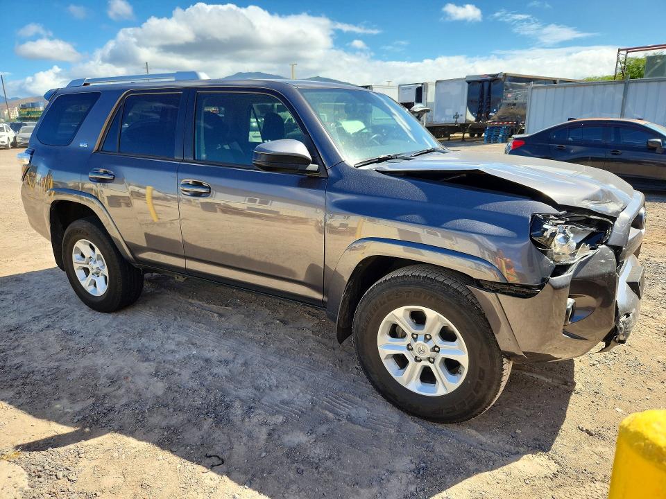 Photo 4 from auction – 2016 TOYOTA 4RUNNER with VIN JTEZU5JR9G5119728