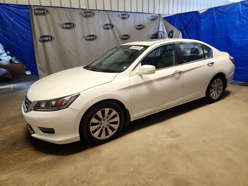 HONDA ACCORD 2015 with VIN 1HGCR2F89FA151578 - Photo from auction