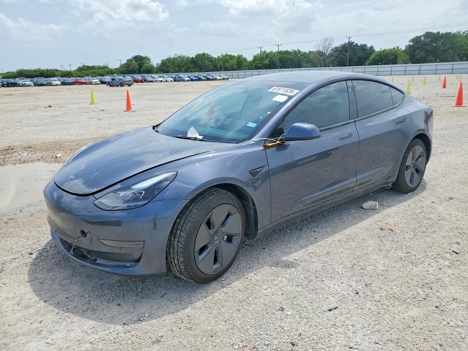 TESLA MODEL 3 2023 مع رقم تعريف المركبة 5YJ3E1EA5PF712179 - صورة من المزاد