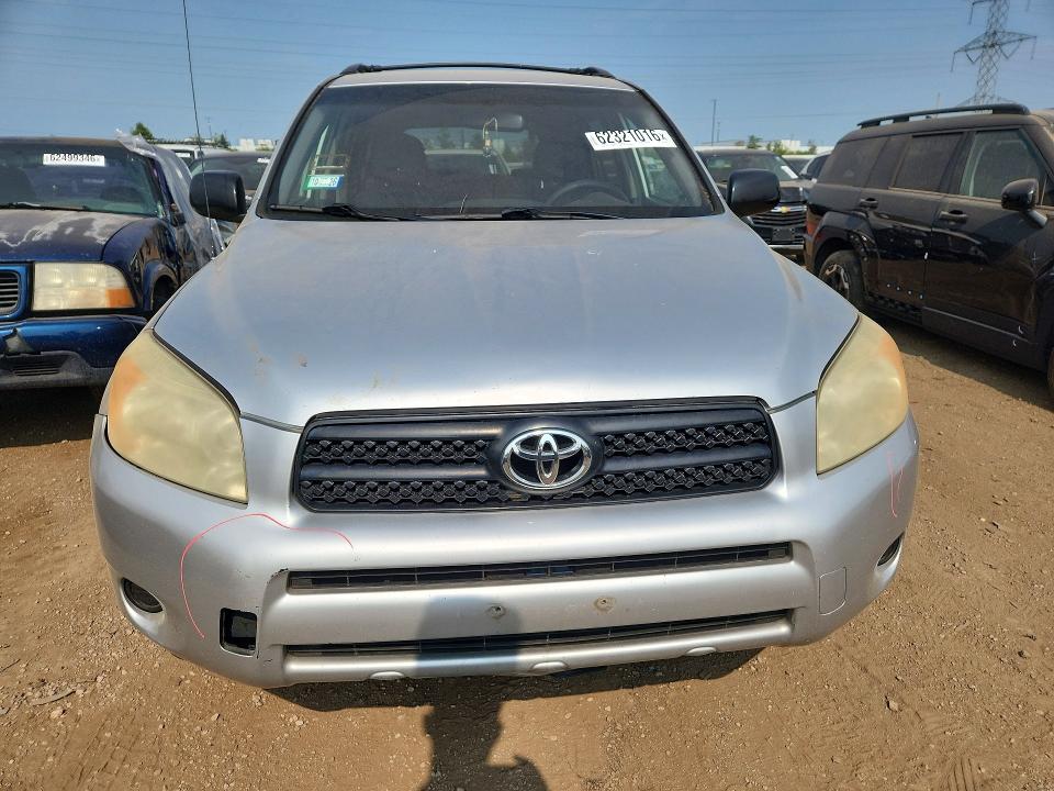 Photo 5 from auction – 2006 TOYOTA RAV4 with VIN JTMBD35V265049117