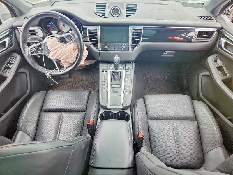 Photo 8 from auction – 2018 PORSCHE MACAN with VIN WP1AB2A59JLB39952