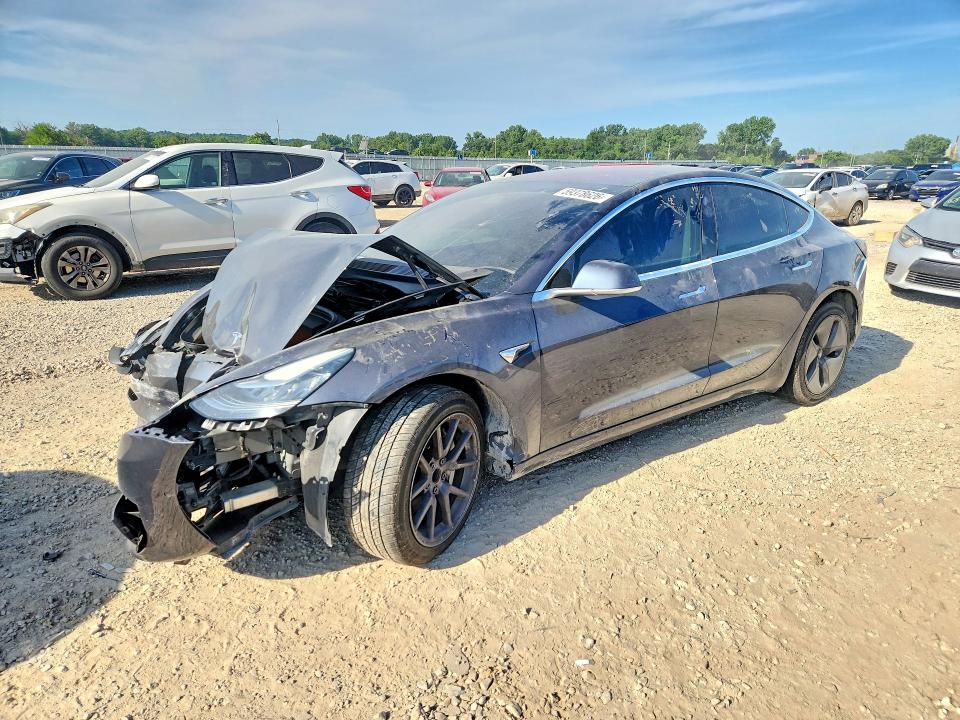 TESLA MODEL 3 2018 with VIN 5YJ3E1EA4JF022012 - Photo from auction