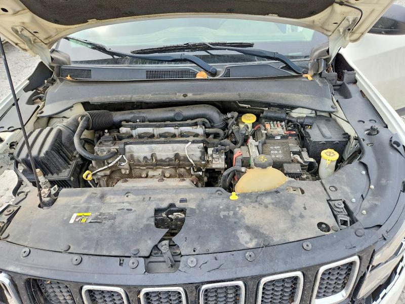 Photo 12 from auction – 2018 JEEP COMPASS with VIN 3C4NJDAB6JT177182