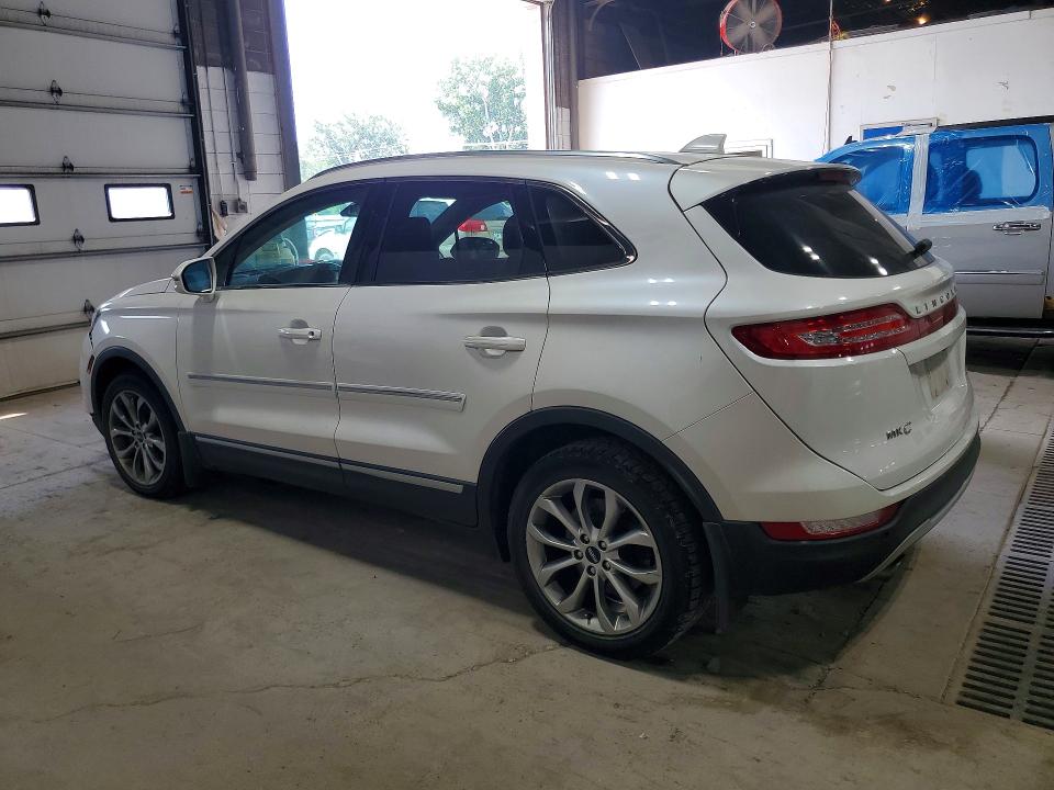 Photo 2 from auction – 2015 LINCOLN MKC with VIN 5LMCJ2A90FUJ25125