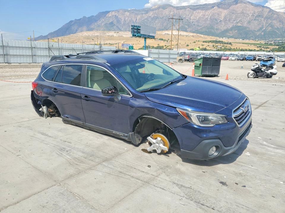 Photo 4 from auction – 2018 SUBARU OUTBACK with VIN 4S4BSACCXJ3219428