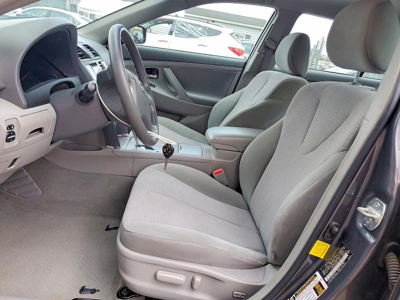 Photo 7 from auction – 2011 TOYOTA CAMRY with VIN 4T1BF3EK2BU757251