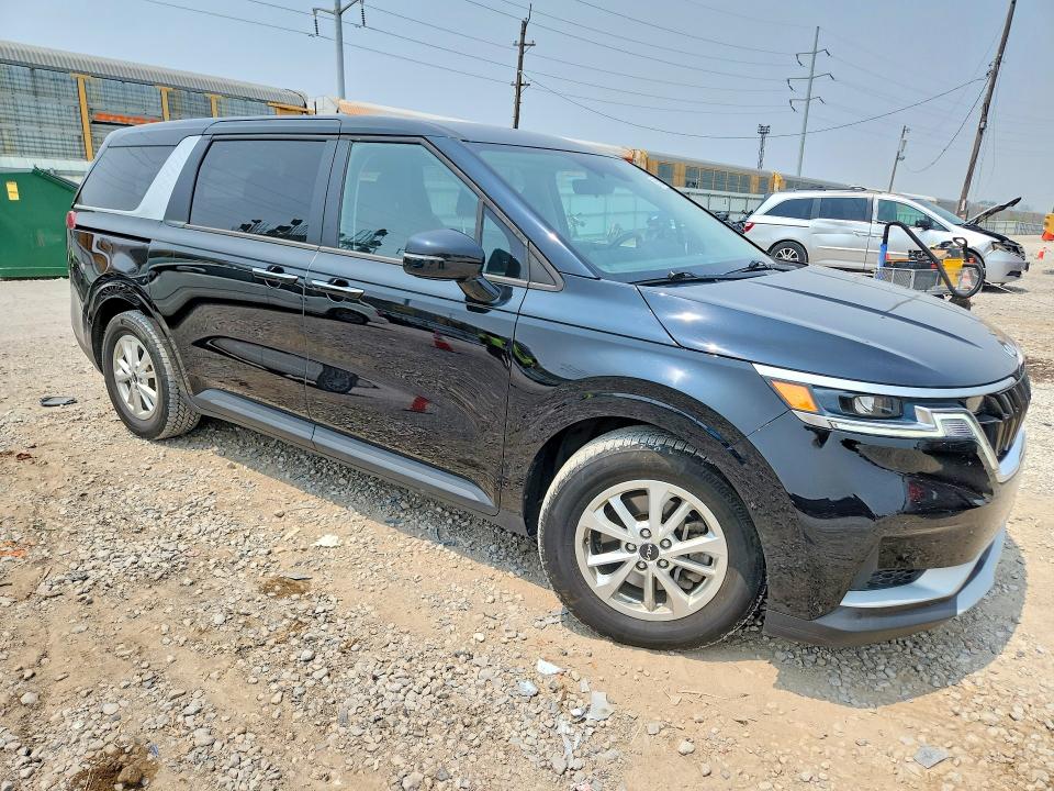 Photo 4 from auction – 2022 KIA CARNIVAL with VIN KNDNB4H34N6091638