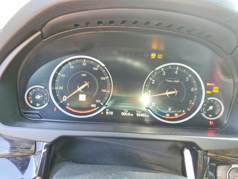 Photo 9 from auction – 2018 BMW X5 with VIN 5UXKR6C54J0U15234