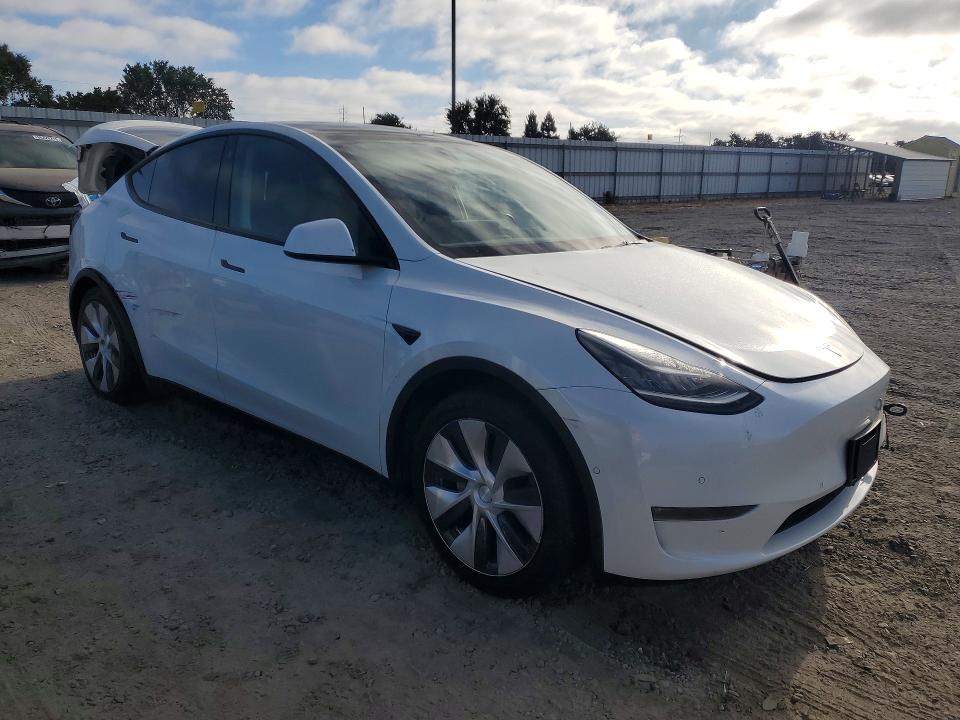 Photo 4 from auction – 2021 TESLA MODEL Y with VIN 5YJYGDEE4MF094594