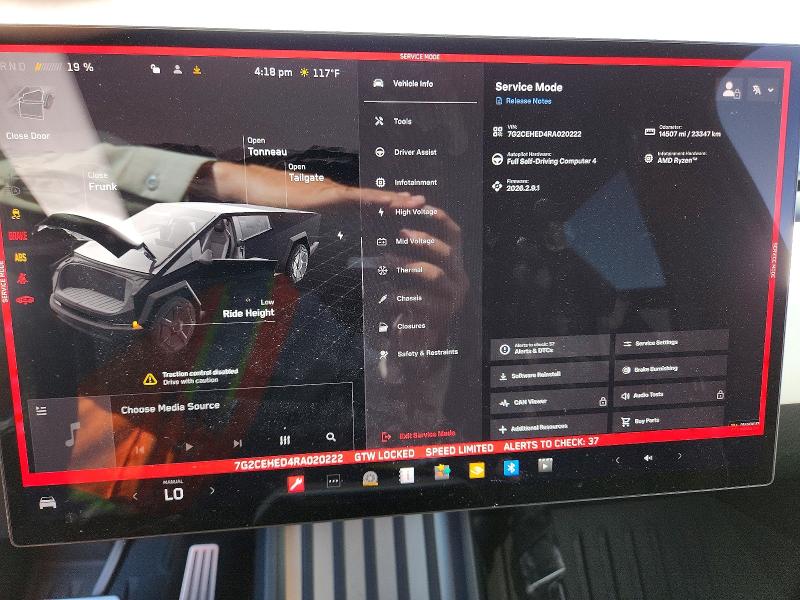 Photo 9 from auction – 2024 TESLA CYBERTRUCK with VIN 7G2CEHED4RA020222