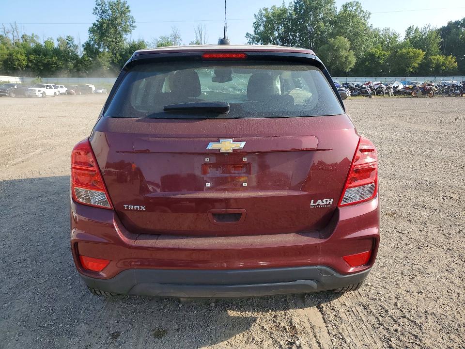 Photo 6 from auction – 2017 CHEVROLET TRAX with VIN 3GNCJKSB3HL133619
