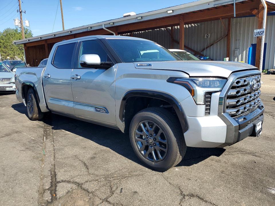 Photo 4 from auction – 2026 TOYOTA TUNDRA with VIN 5TFNC5DB4TX132891