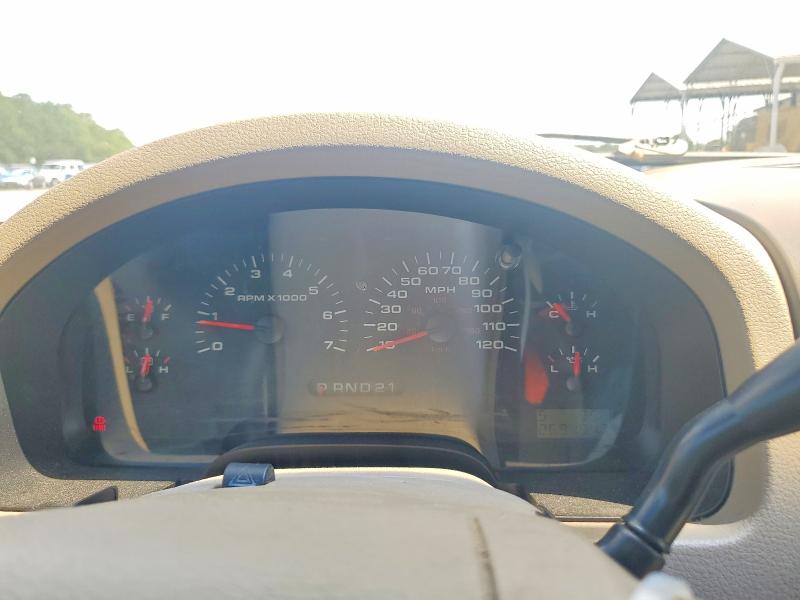 Photo 9 from auction – 2004 FORD F150 with VIN 1FTPX14574NC36935