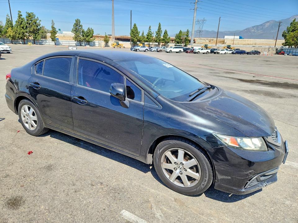 Photo 4 from auction – 2013 HONDA CIVIC with VIN 19XFB2F56DE209338