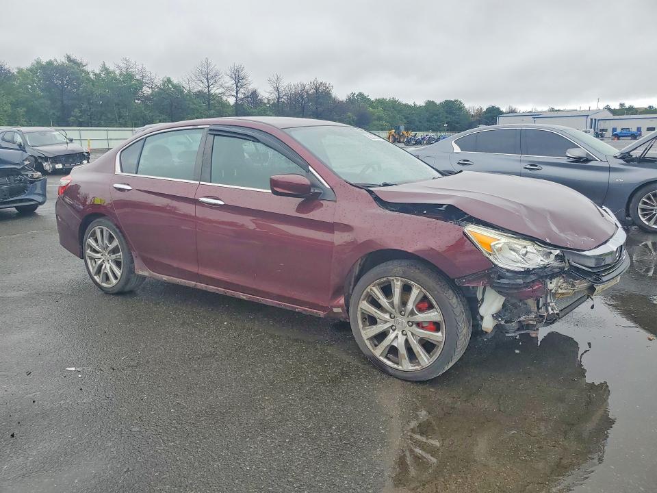 Photo 4 from auction – 2016 HONDA ACCORD with VIN 1HGCR2F54GA215923