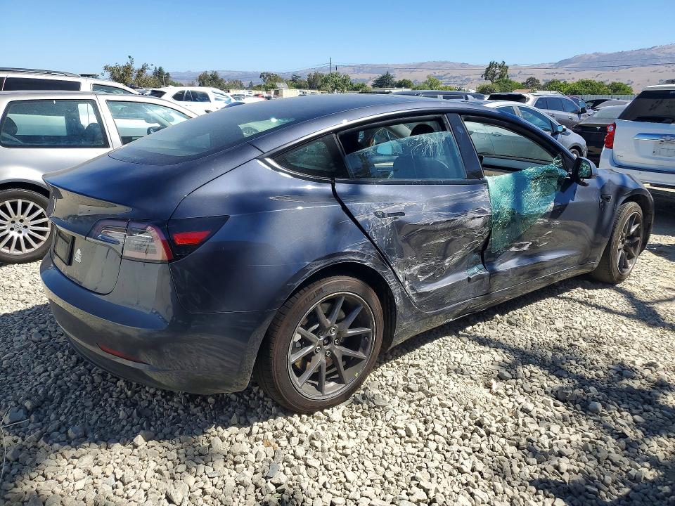 Photo 3 from auction – 2023 TESLA MODEL 3 with VIN 5YJ3E1EA9PF459299