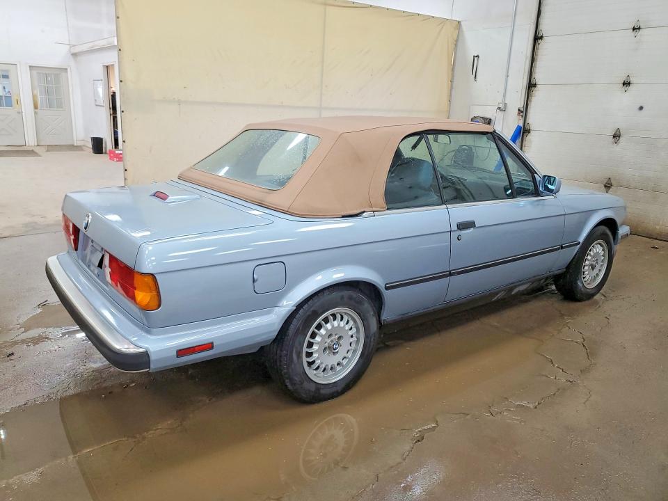 Photo 3 from auction – 1990 BMW 325 with VIN WBABB2316LEC23136