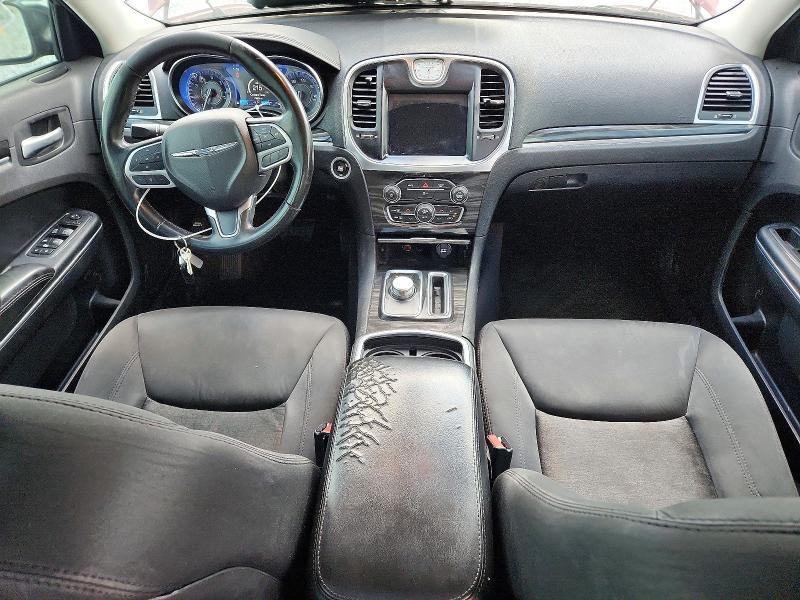 صورة رقم 8 من المزاد - 2018 CHRYSLER 300 مع VIN 2C3CCAAG3JH164964