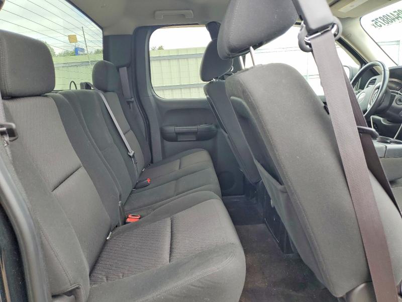 Photo 10 from auction – 2011 GMC SIERRA with VIN 1GTR2VE37BZ400489