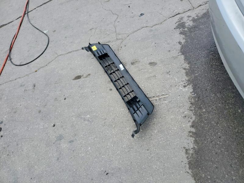 Фото 12 с аукциона – 2014 TOYOTA PRIUS с VIN JTDKN3DU0E1815504