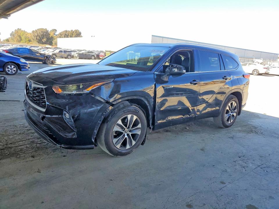 2021 TOYOTA HIGHLANDER - Търг №62672016