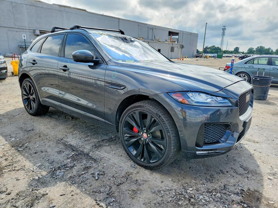 Photo 4 from auction – 2018 JAGUAR F-PACE with VIN SADCM2FV7JA328421