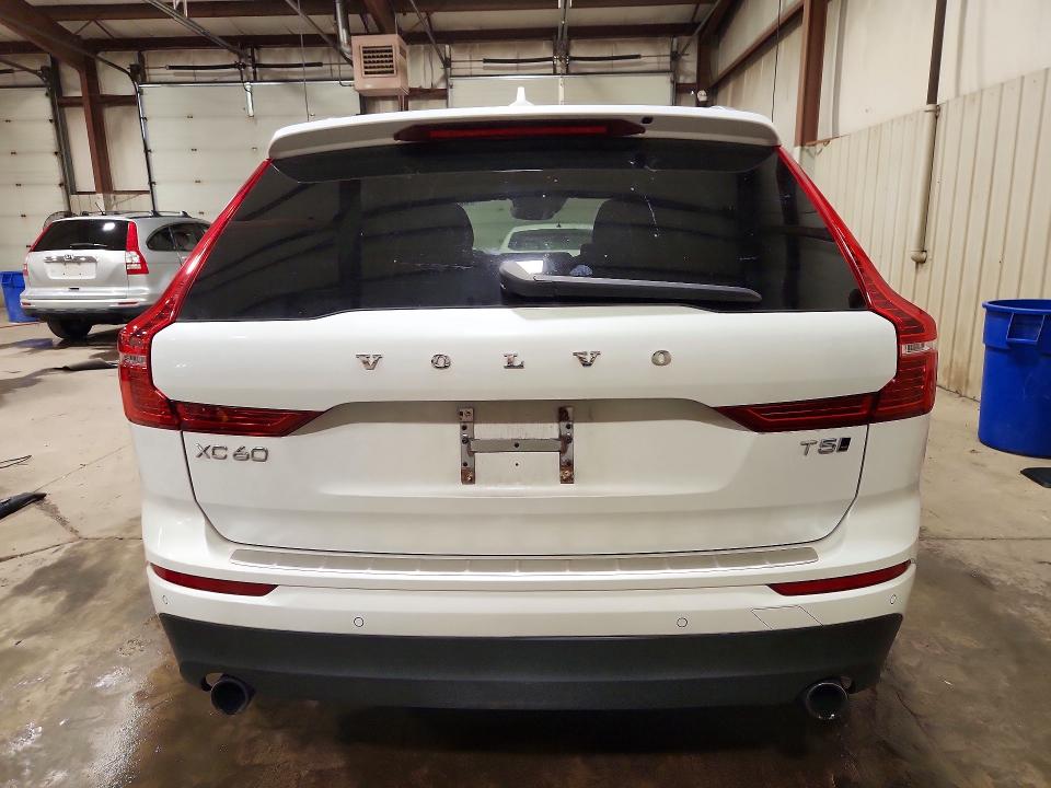 Photo 6 from auction – 2021 VOLVO XC60 with VIN YV4102RK3M1689730