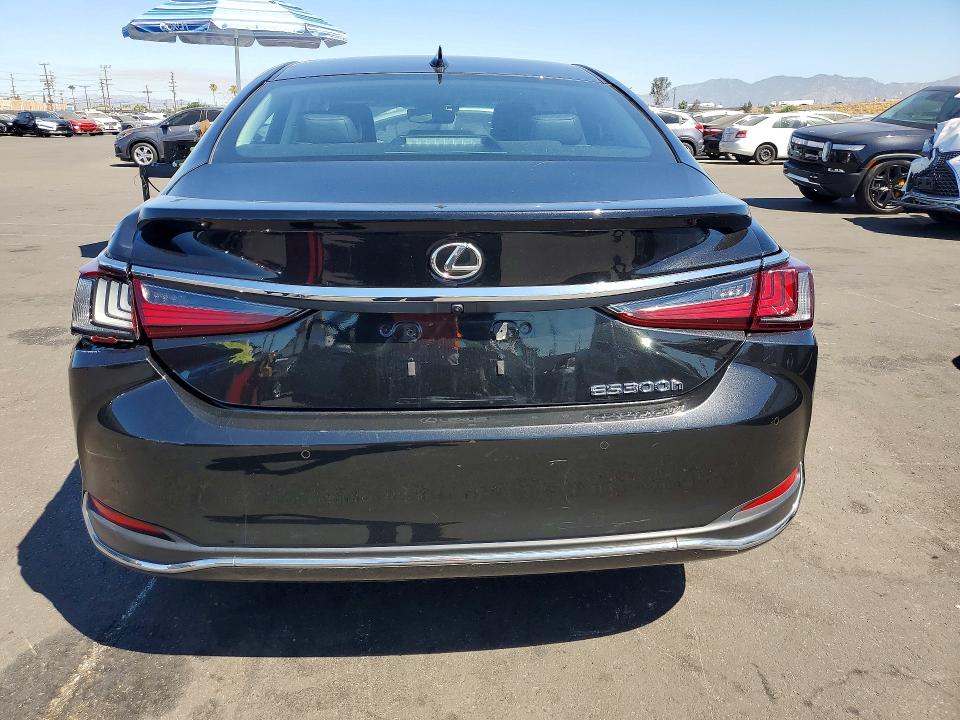 Photo 6 from auction – 2025 LEXUS ES 300H with VIN 58ADA1C13SU072061