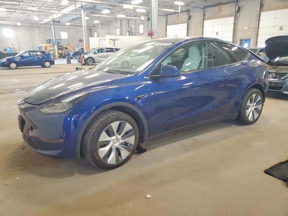 TESLA MODEL Y 2024 with VIN 7SAYGDEE2RA249022 - Photo from auction