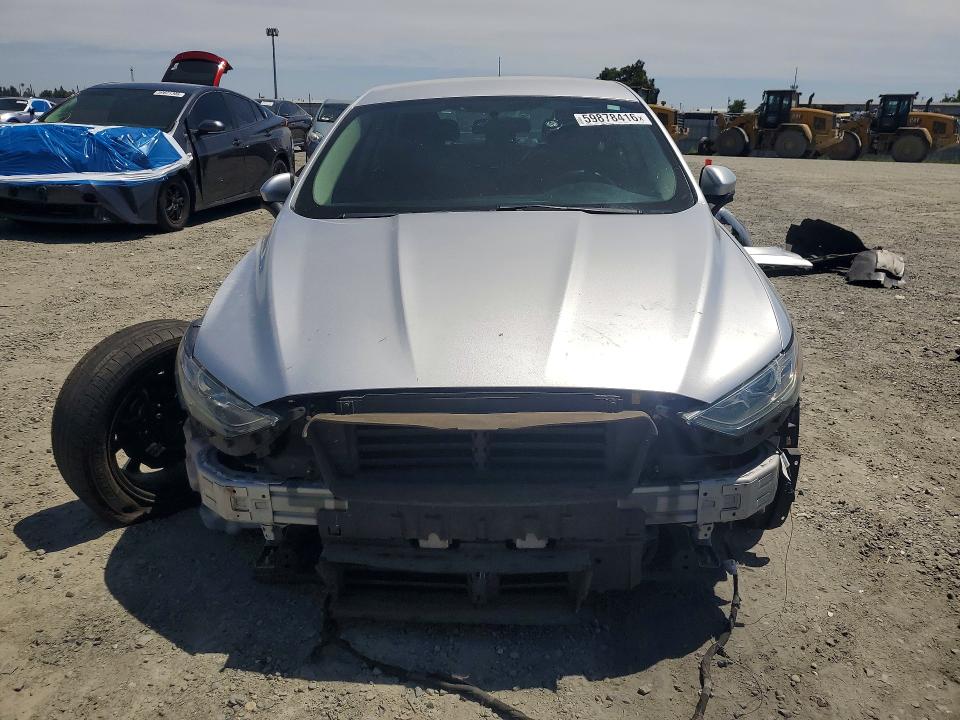 Photo 5 from auction – 2017 FORD FUSION with VIN 3FA6P0LU9HR323632