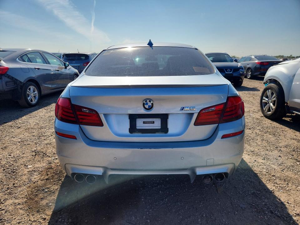 Photo 6 from auction – 2013 BMW M5 with VIN WBSFV9C59DD097018