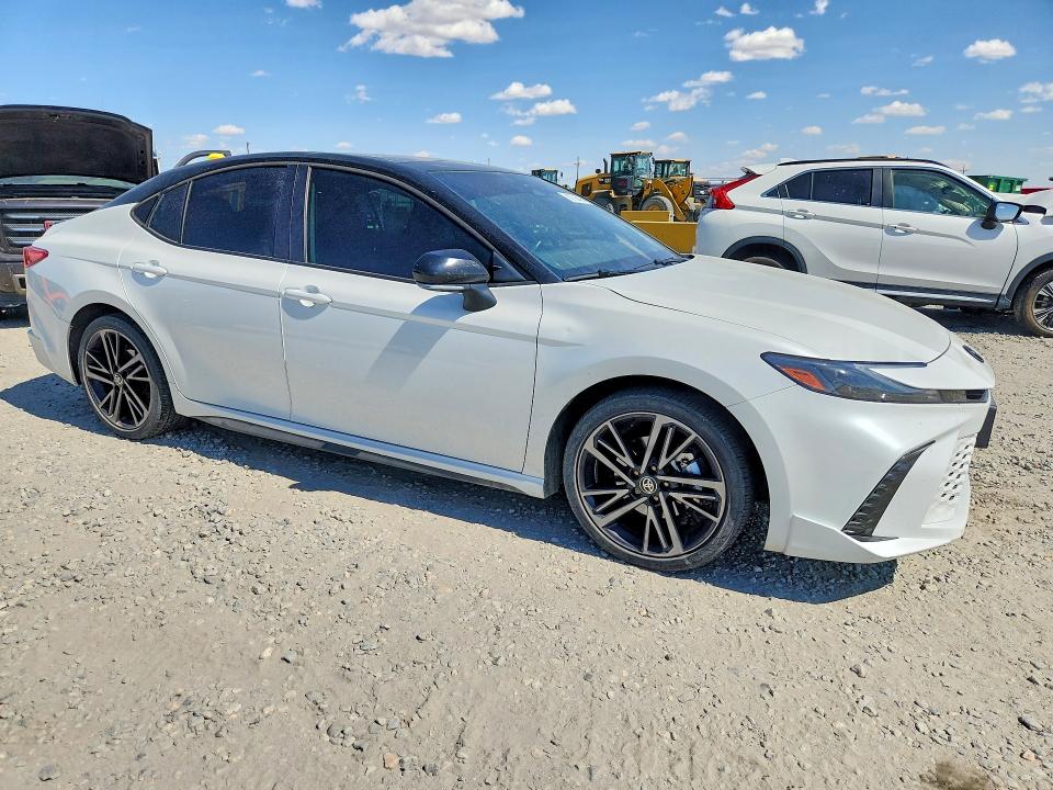 Photo 4 from auction – 2025 TOYOTA CAMRY with VIN 4T1DAACK3SU051629