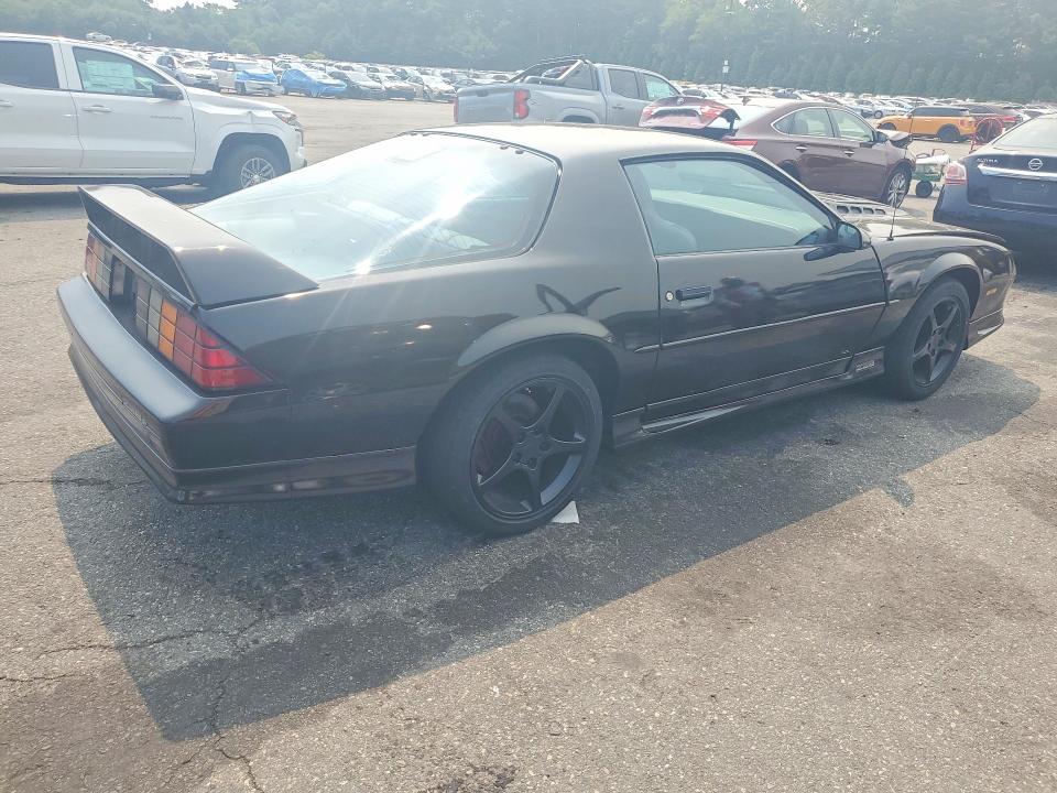 Photo 3 from auction – 1991 CHEVROLET CAMARO with VIN 1G1FP2389ML101960