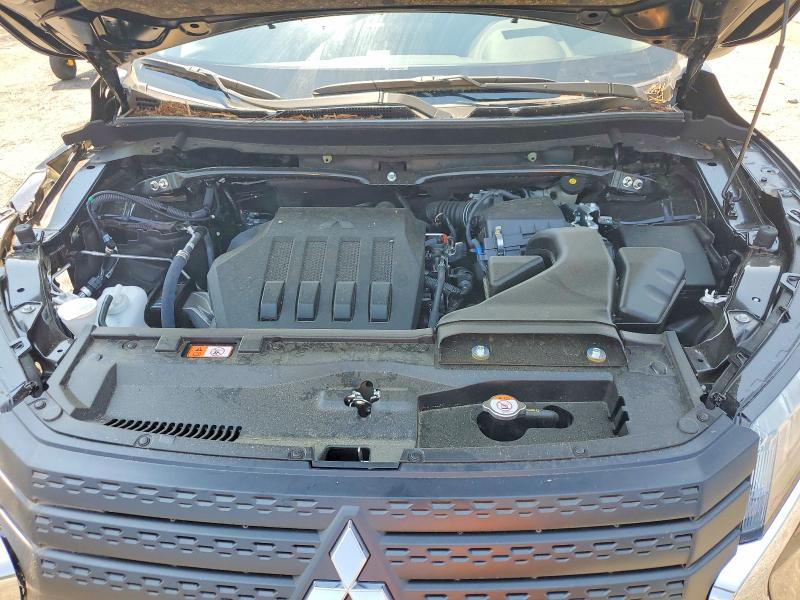 Photo 11 from auction – 2025 MITSUBISHI ECLIPSE CROSS with VIN JA4ATVAA8SZ043641