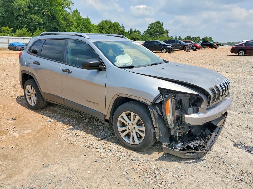 Photo 4 from auction – 2015 JEEP CHEROKEE with VIN 1C4PJLAB1FW657098